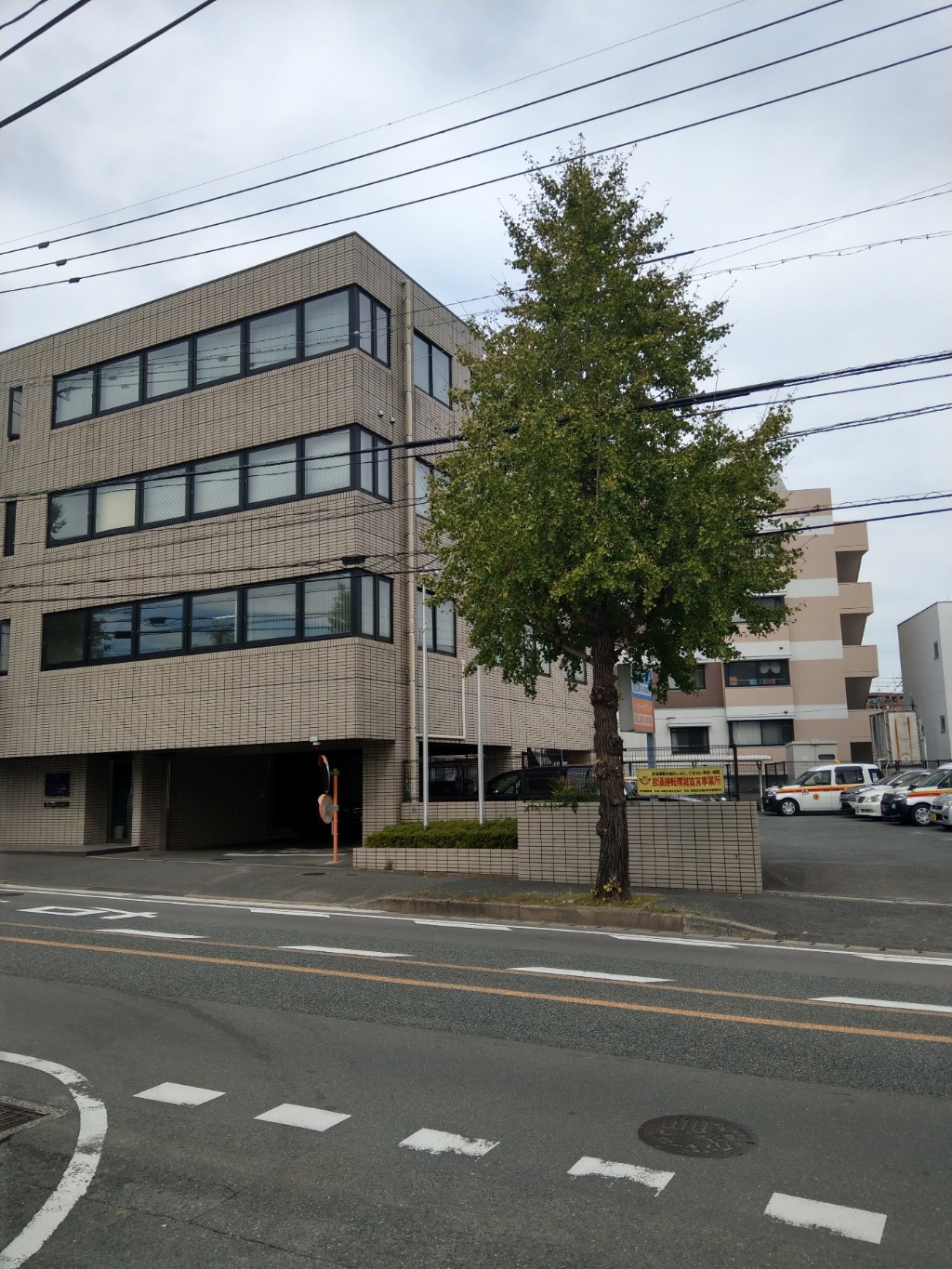 ハッピータクシー株式会社（系列：高砂タクシー）本社社屋