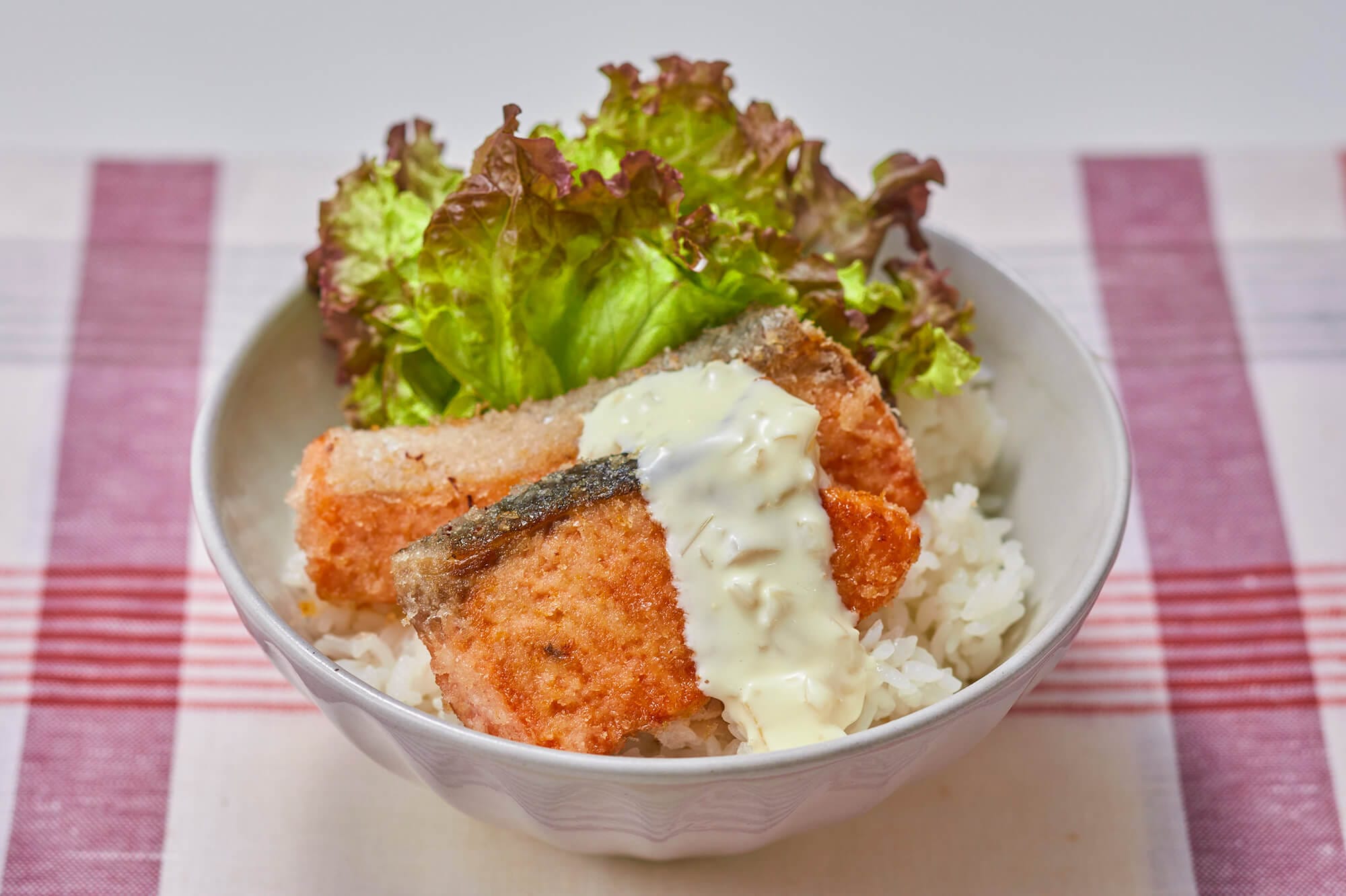 鮭のタルタル南蛮丼