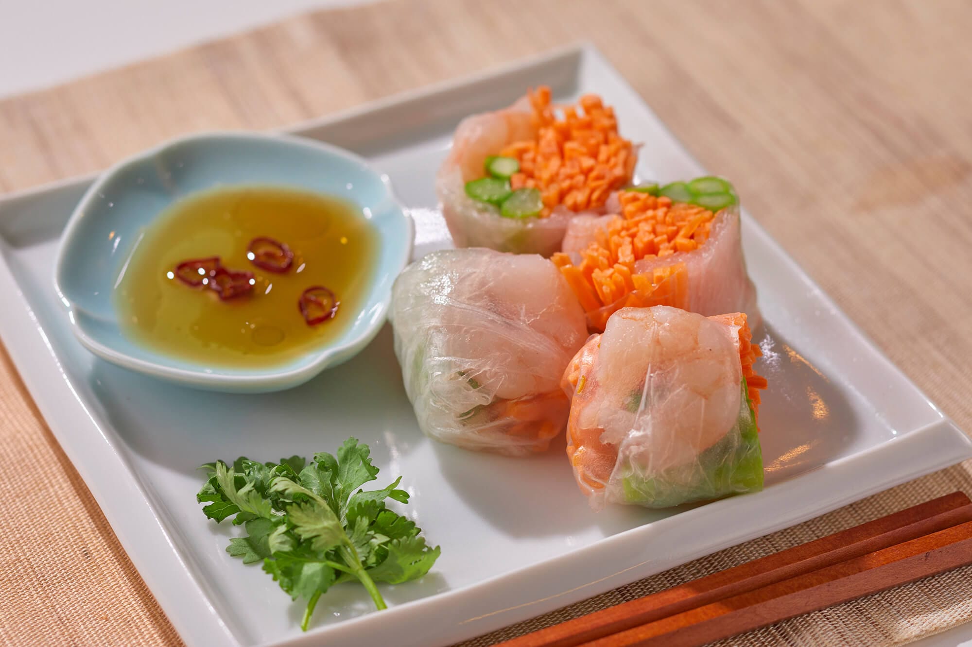減塩つけダレで食べる生春巻き