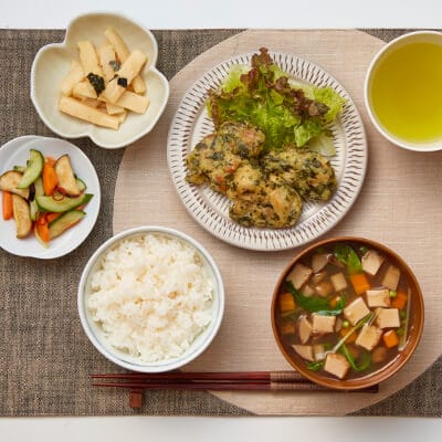 八女茶衣のとり天定食